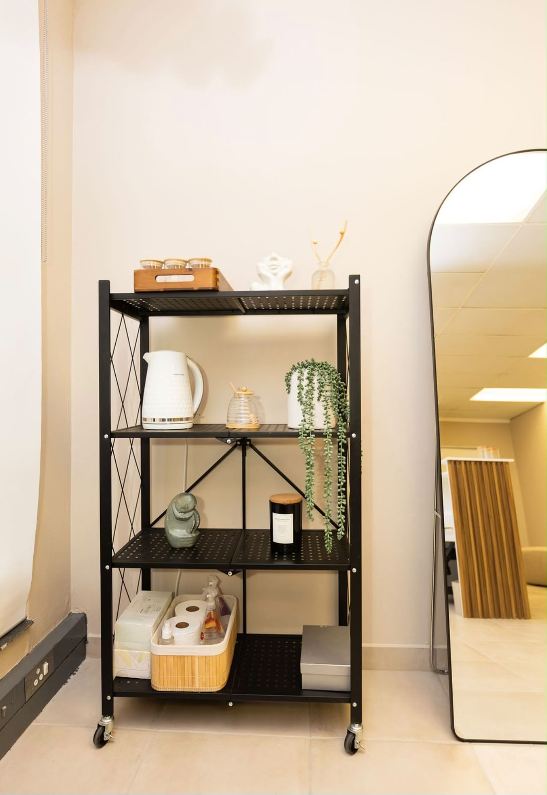 Treatment room detail